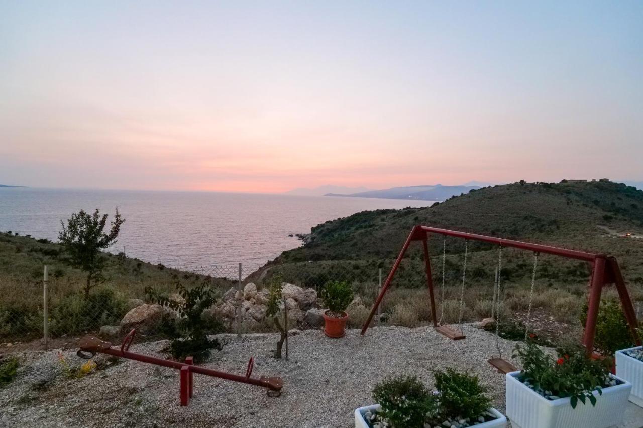Twins Villa Sarandë Exterior foto