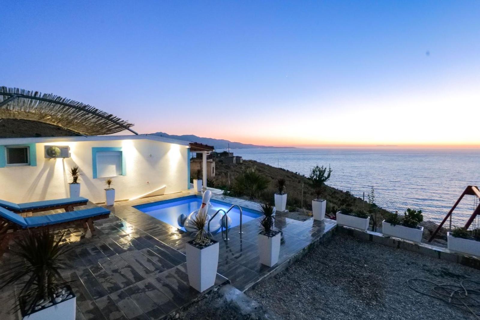 Twins Villa Sarandë Exterior foto