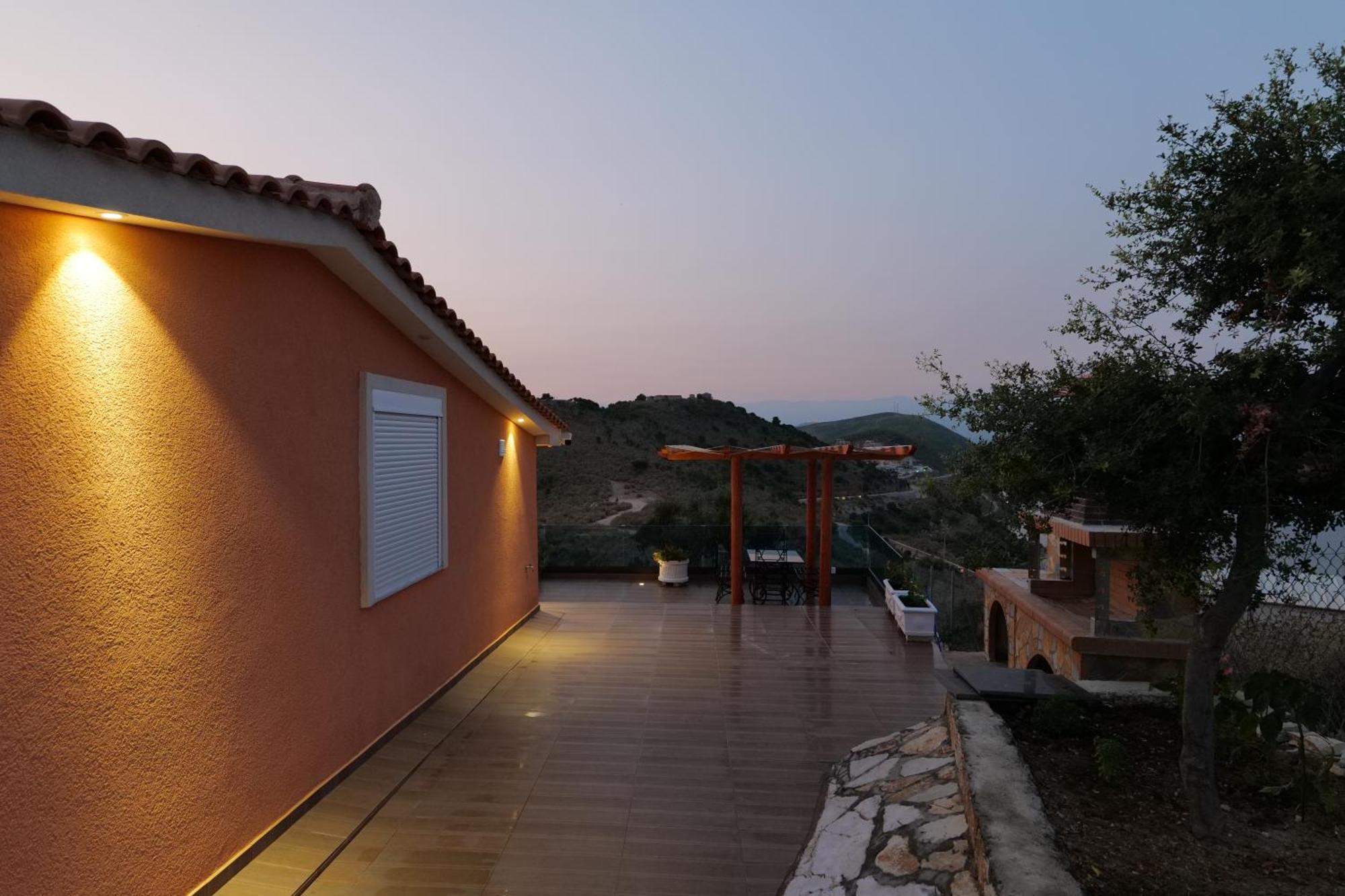 Twins Villa Sarandë Exterior foto