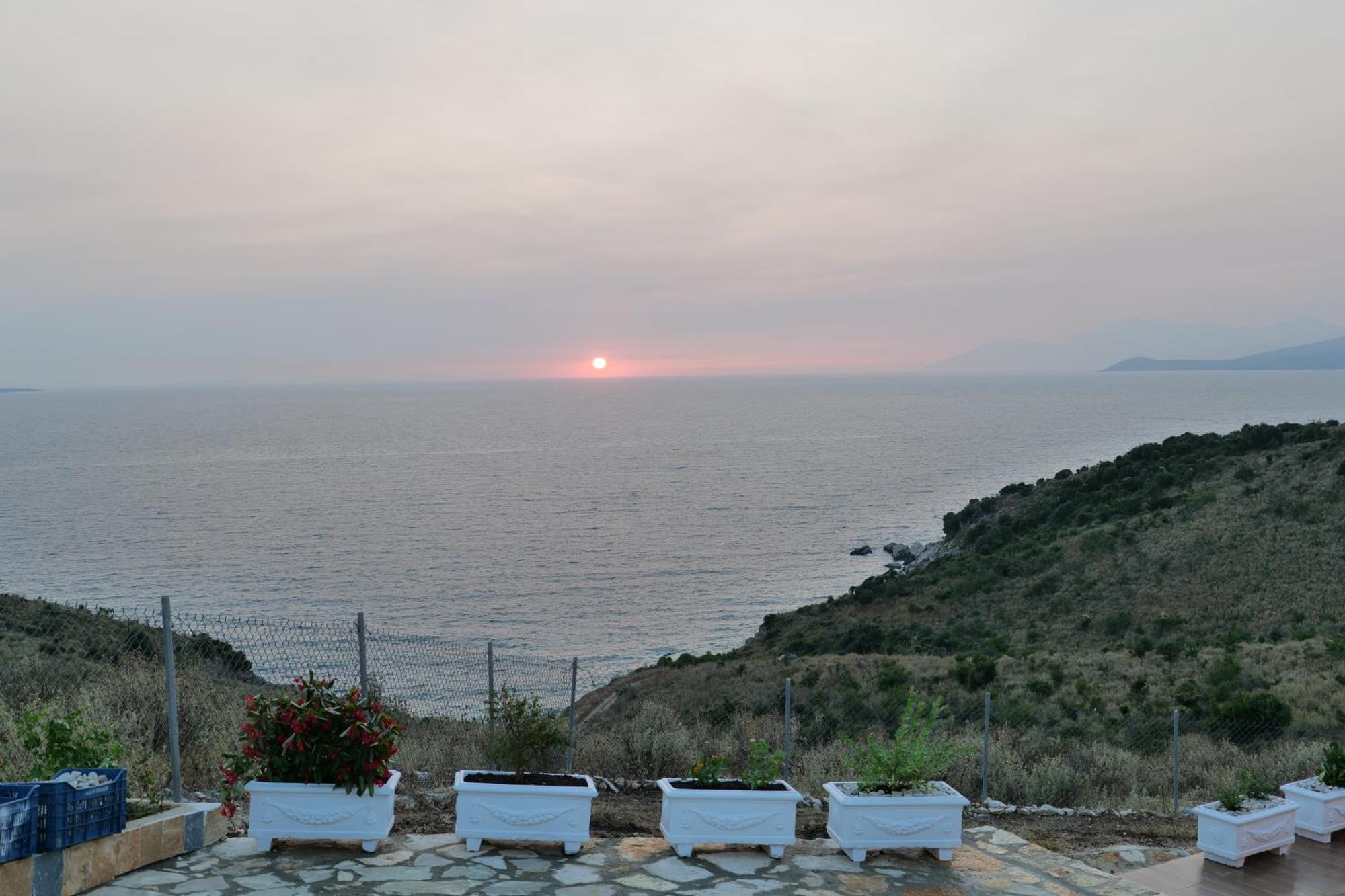 Twins Villa Sarandë Exterior foto