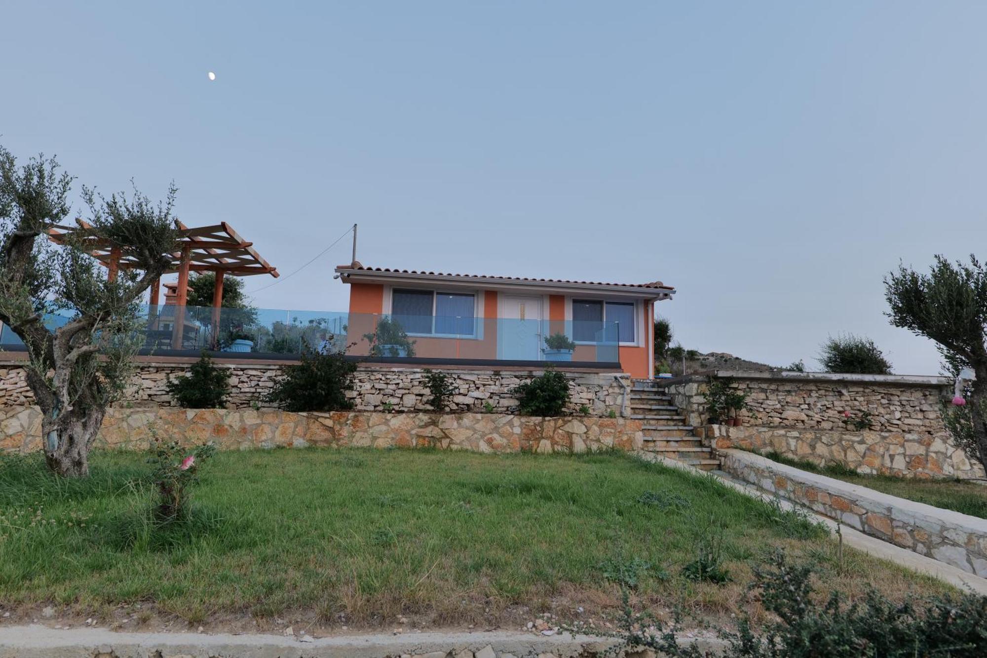 Twins Villa Sarandë Exterior foto